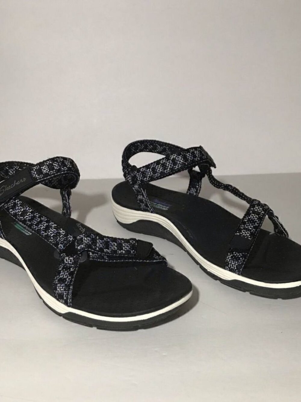 Skechers Reggae Cup Washable Knit Quarter Strap Sandals